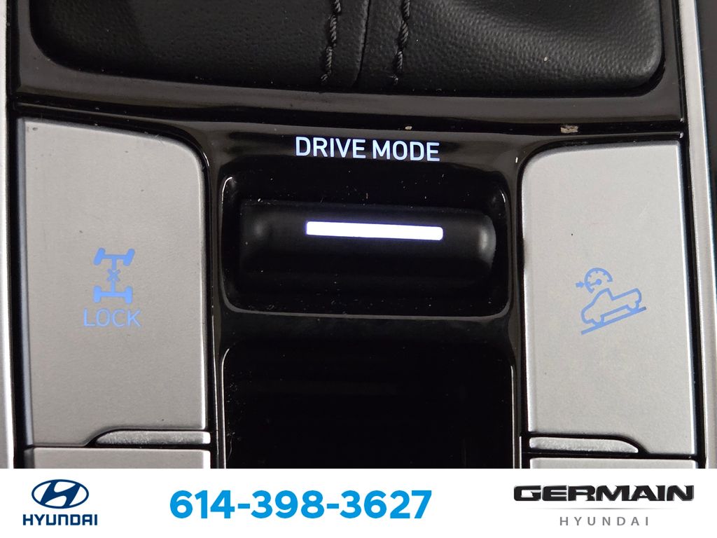 Used 2022 White Hyundai SEL image 33