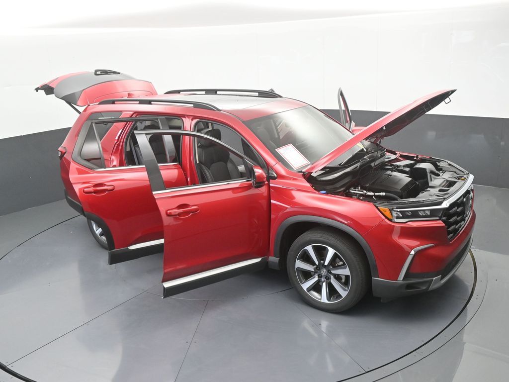 Used 2024 Radiant Red Metallic II Honda Touring image 79