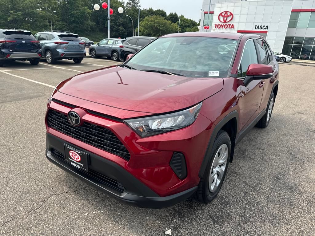 2022 Toyota RAV4 LE photo 6