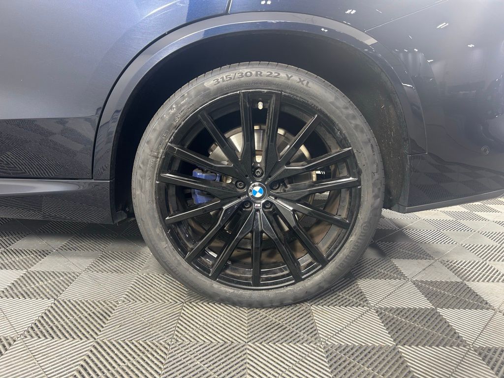 Thumbnail: 2024 BMW X5 - 10
