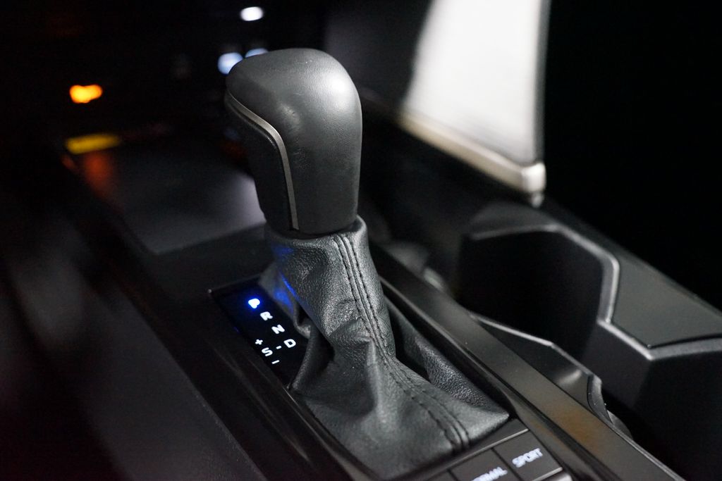 Thumbnail: 2025 Toyota Camry - 23