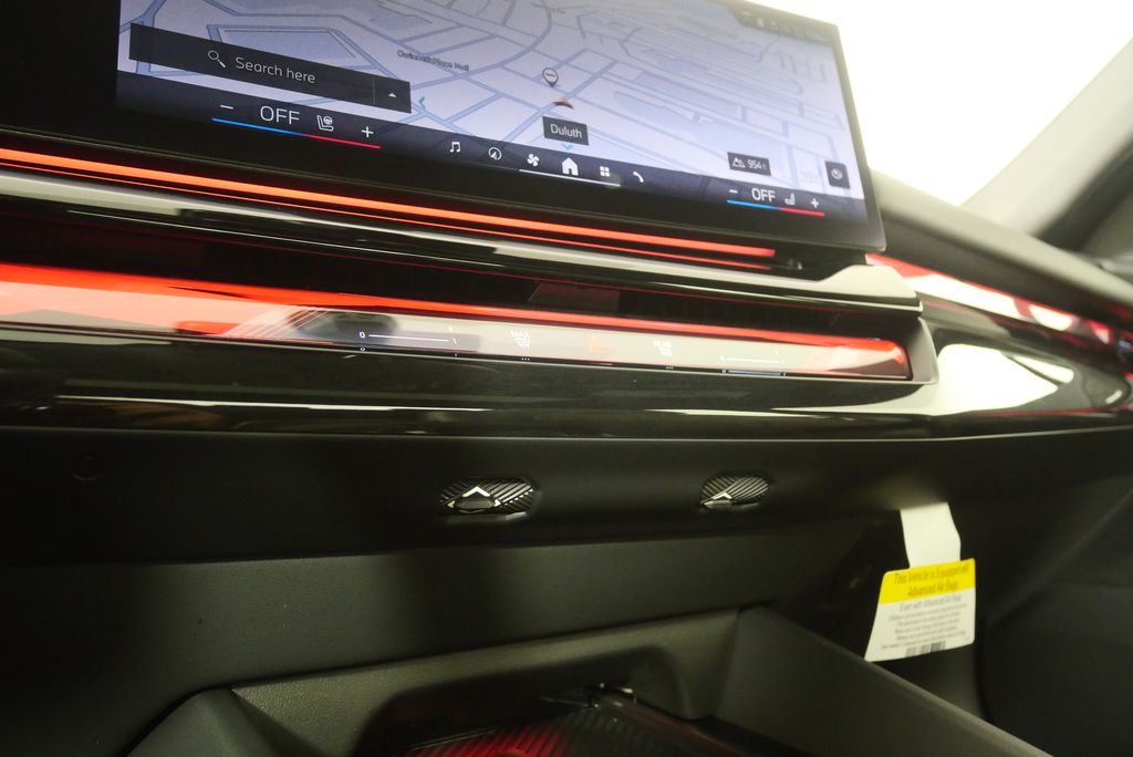 Thumbnail: 2025 BMW 5 Series - 28