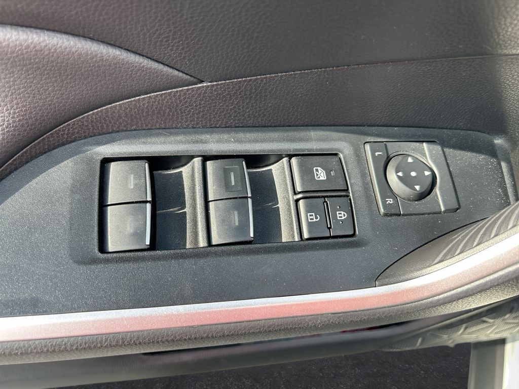 Thumbnail: 2024 Toyota RAV4 - 13