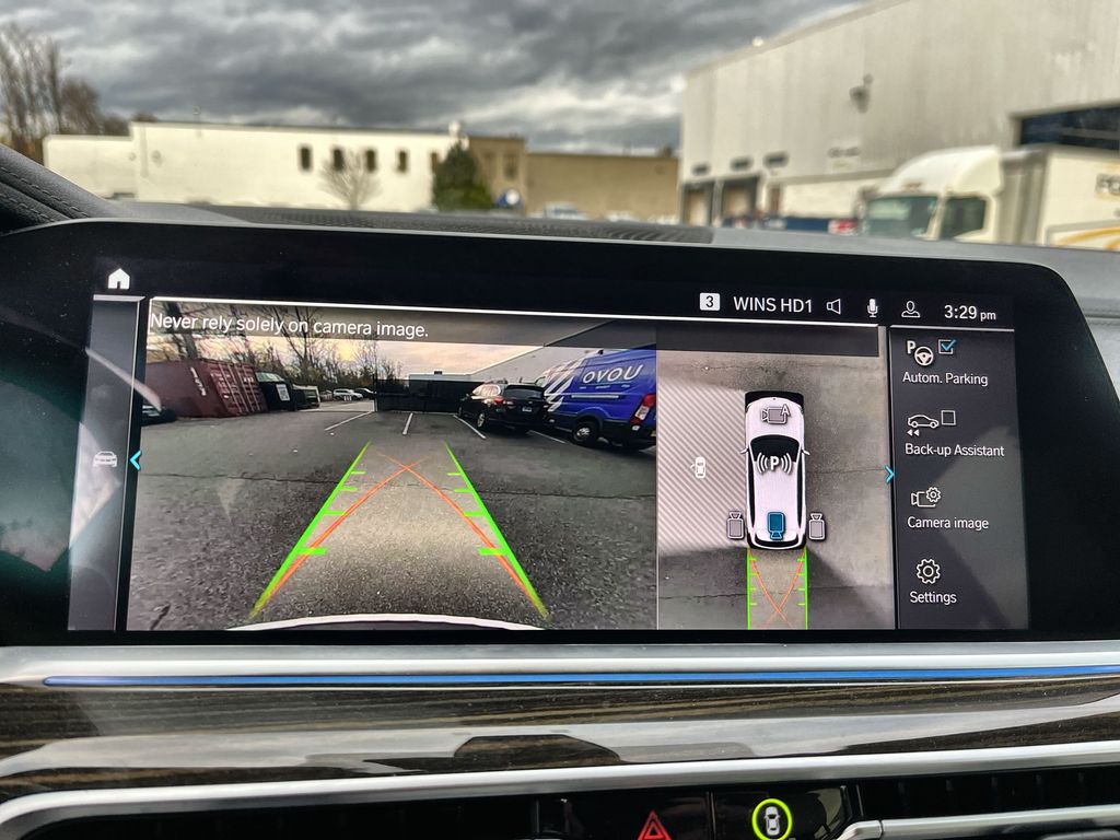 Thumbnail: 2021 BMW X5 - 17