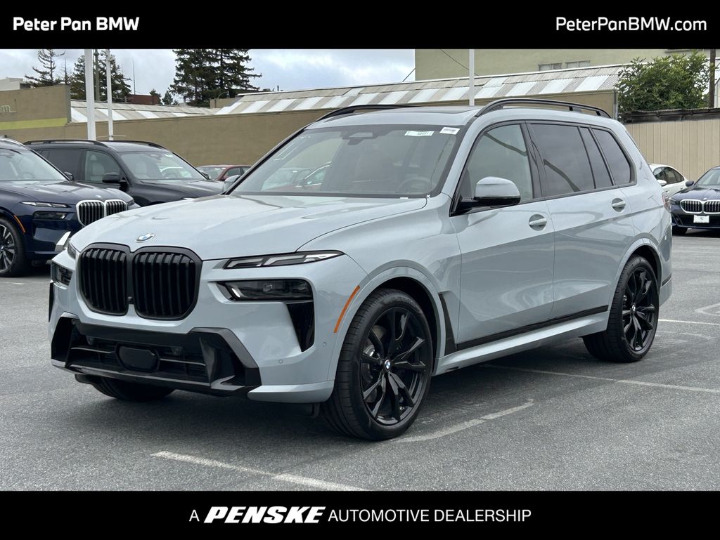 Thumbnail: 2027 BMW X7 - 1