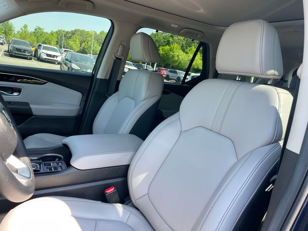 Thumbnail: 2025 Honda Pilot - 26