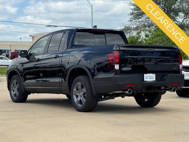 2025 Honda Ridgeline TrailSport Black at AutoSavvy Houston Southwest