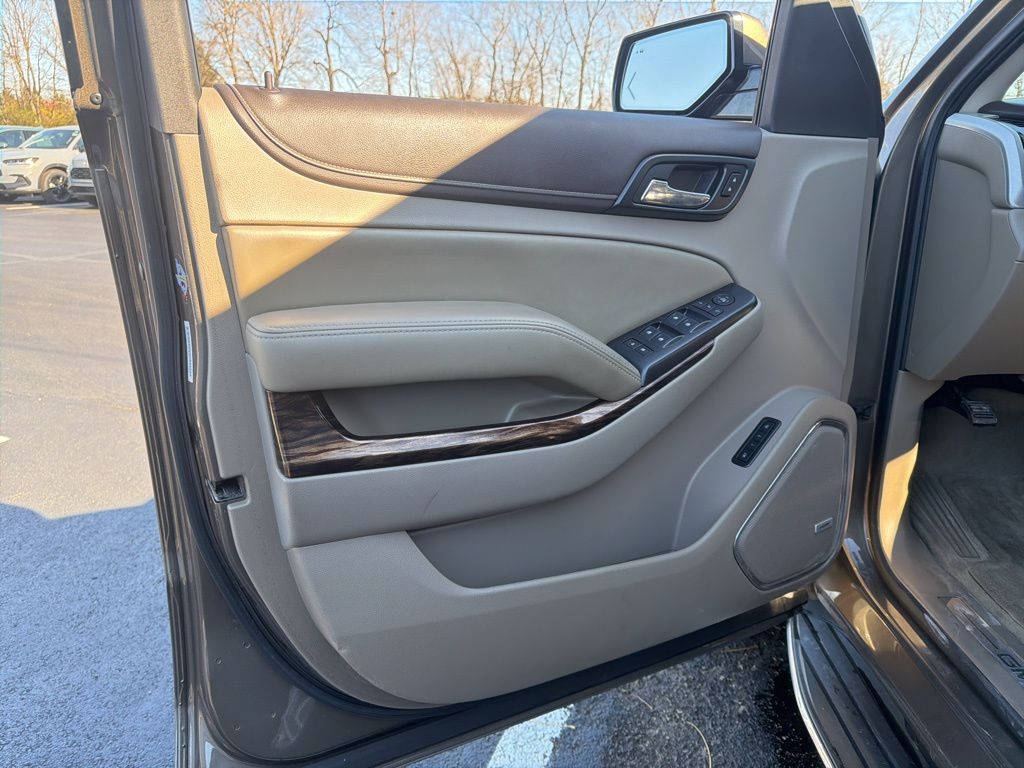 Thumbnail: 2015 GMC Yukon - 18