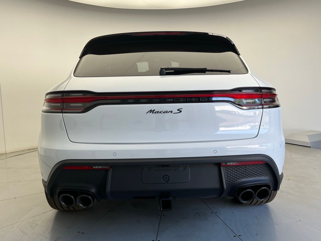 Thumbnail: 2024 Porsche Macan - 21