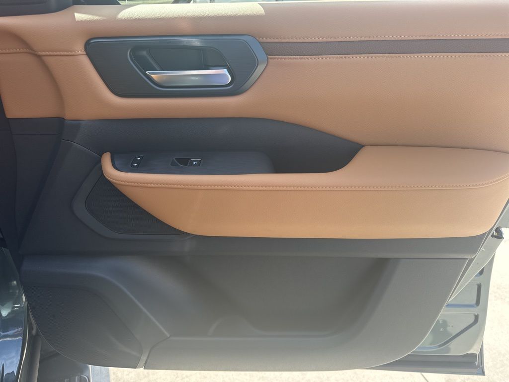 2025 Alpine Metallic Nissan Armada SL RWD SUV