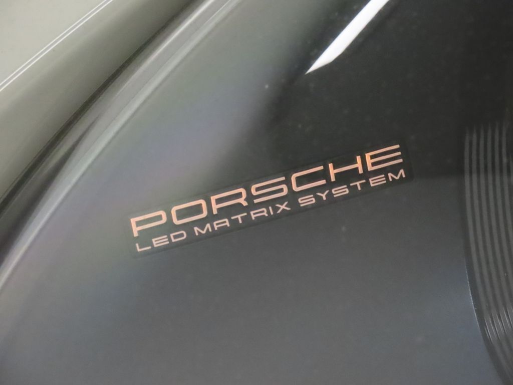 Thumbnail: 2023 Porsche 911 - 15