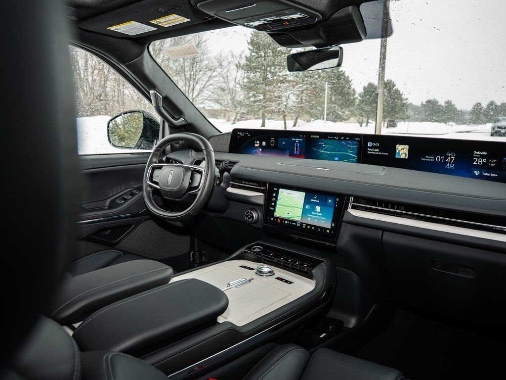 New 2026 White Lincoln Reserve image 43