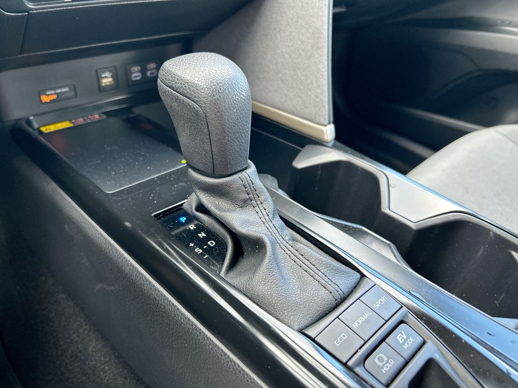 Thumbnail: 2025 Toyota Camry - 27