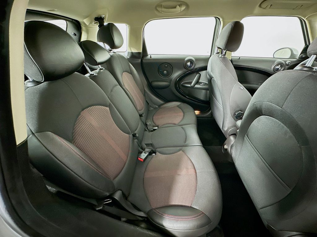 Thumbnail: 2013 MINI Cooper Countryman - 24
