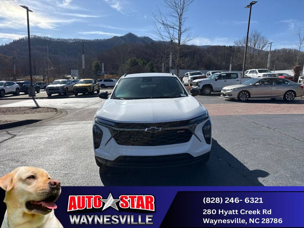 new 2025 Chevrolet Trax car, priced at $26,290