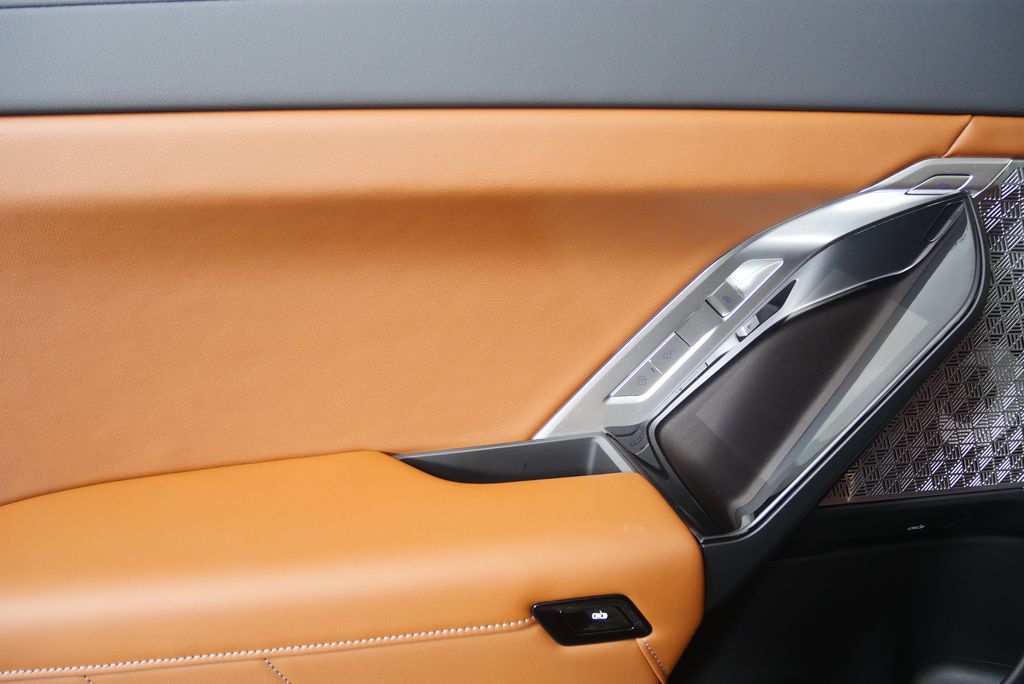 Thumbnail: 2026 BMW 7 Series - 15