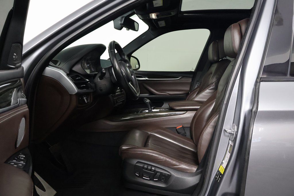 Thumbnail: 2016 BMW X5 - 10