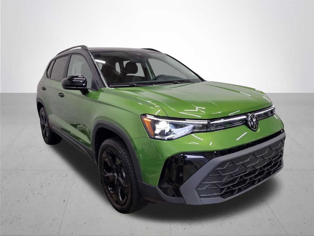 2025 Volkswagen Taos 1.5T SE Black