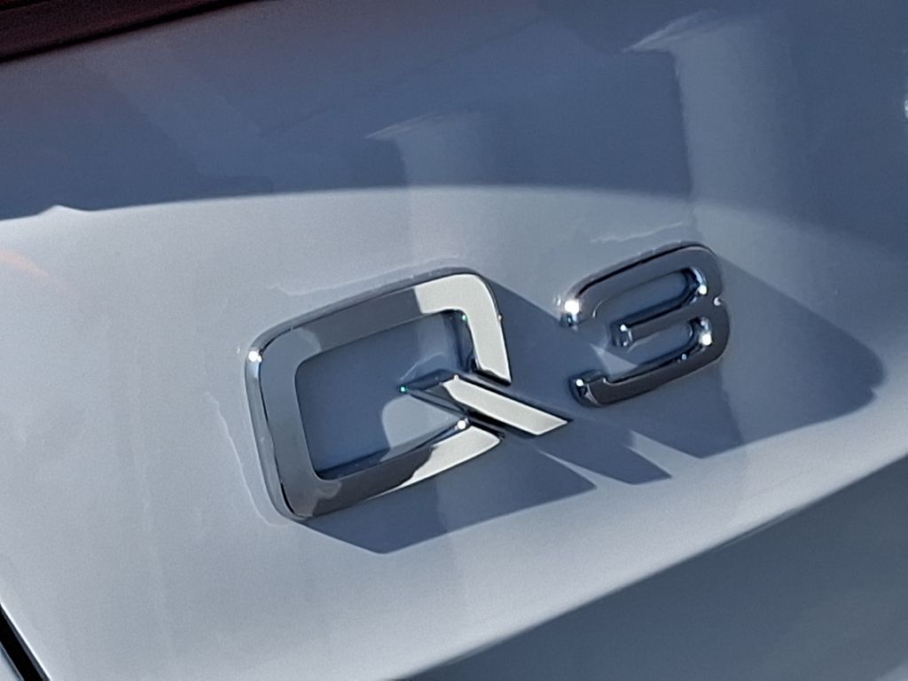 2025 Audi Q3  20