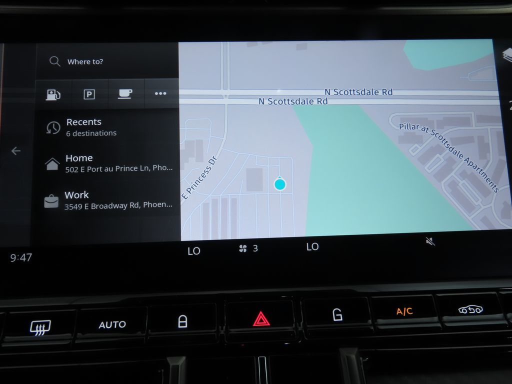 Thumbnail: 2025 Aston Martin Vantage - 15