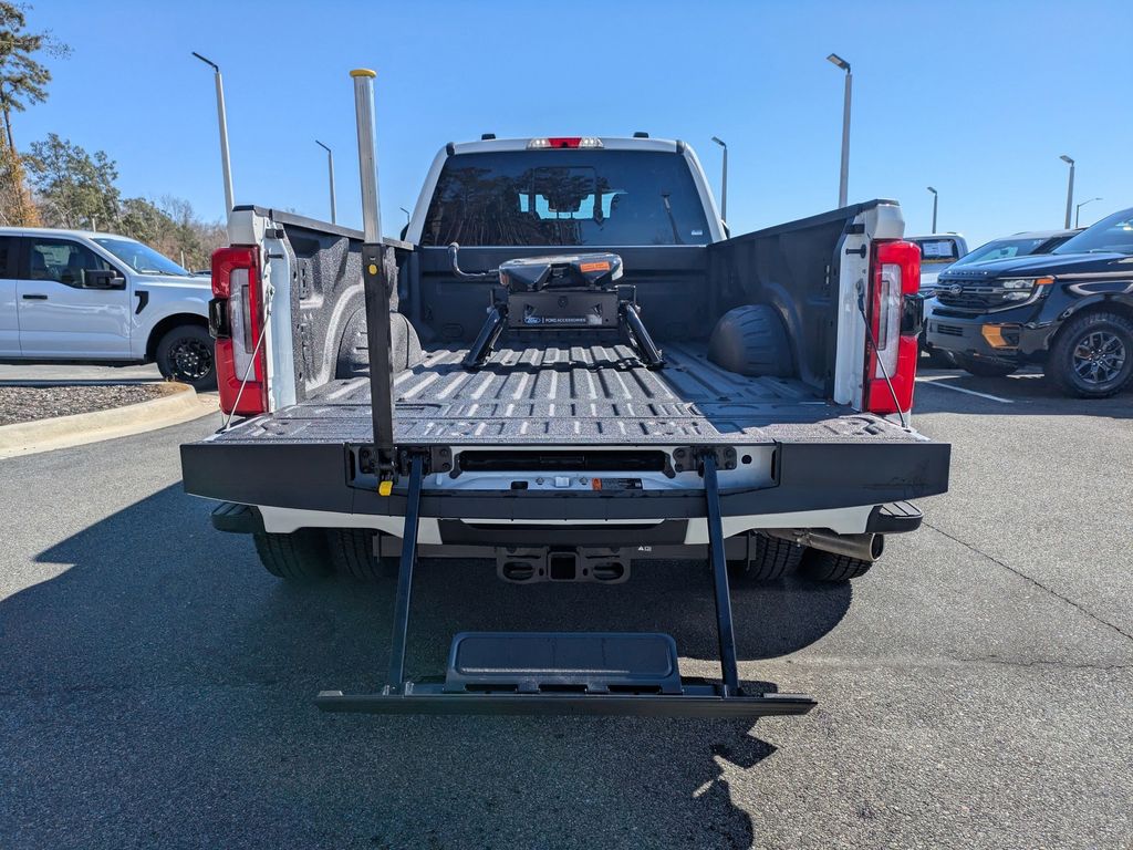 2026 Ford F-350 Super Duty Platinum