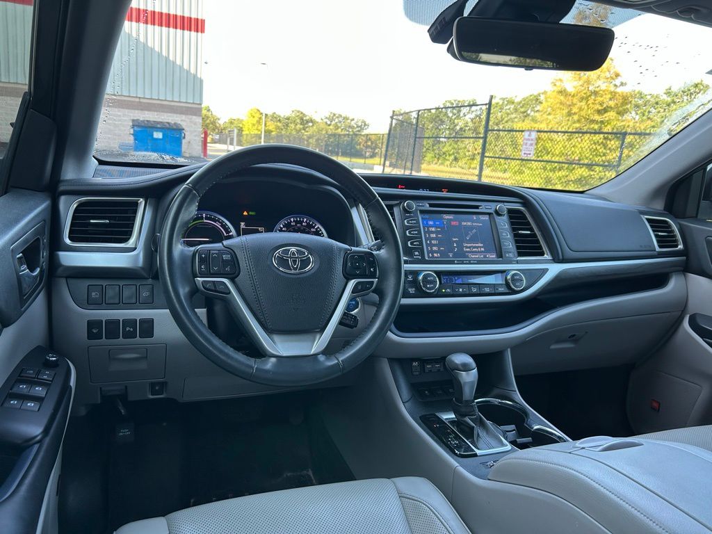 2019 Toyota Highlander Limited 12