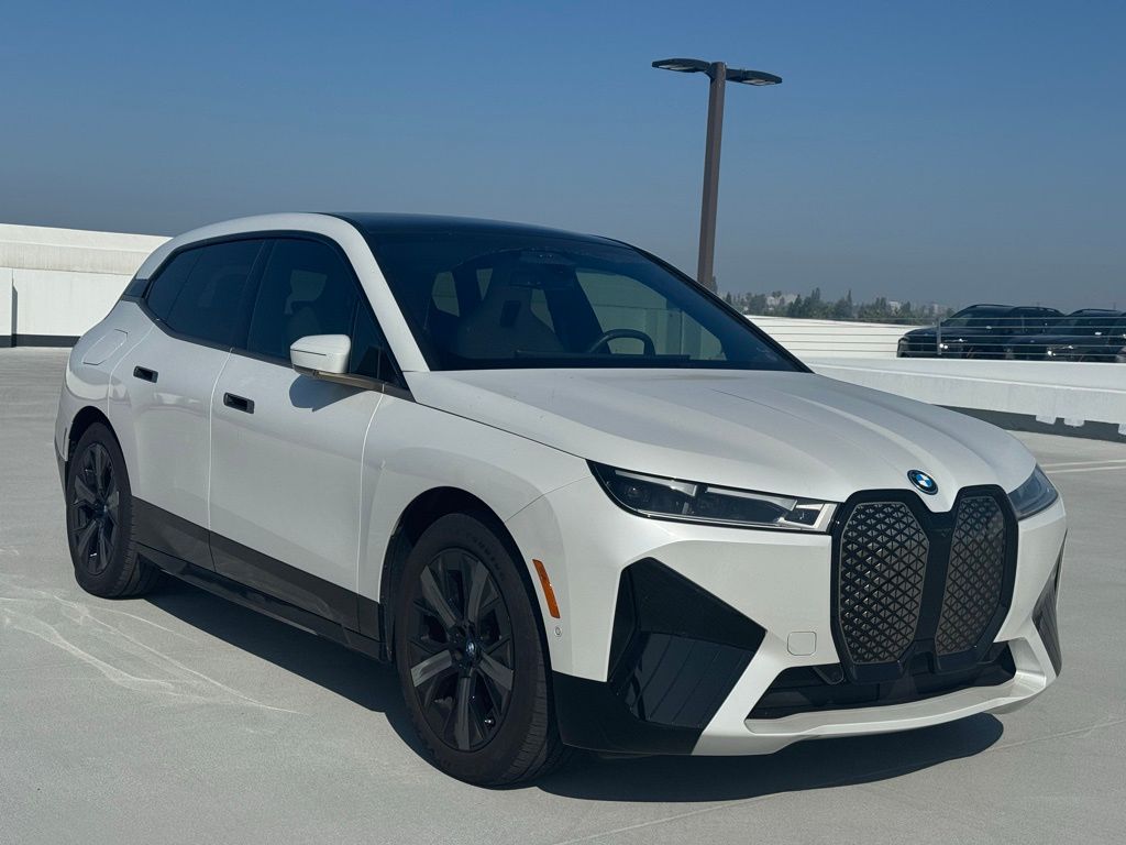 Thumbnail: 2024 BMW iX - 4