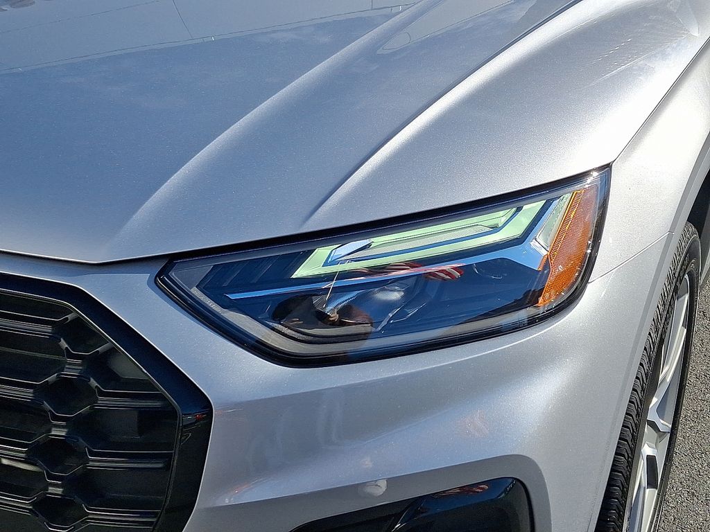 Thumbnail: 2025 Audi Q5 - 9