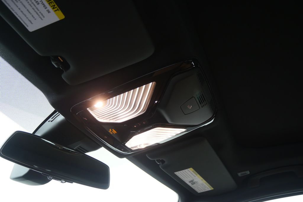 Thumbnail: 2026 BMW 3 Series - 21