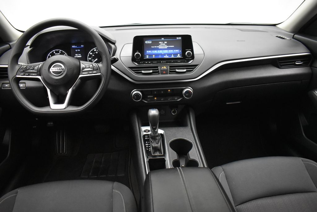 Thumbnail: 2022 Nissan Altima - 27