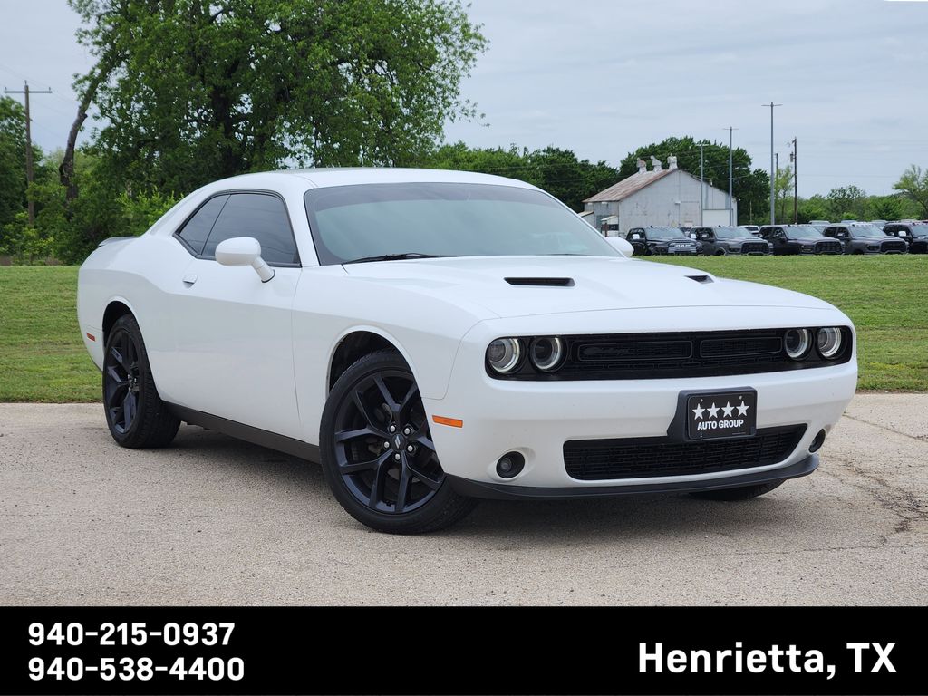 White Knuckle Clearcoat 2020 Dodge Challenger SXT RWD Coupe Rear-Wheel Drive 8-Speed Automatic
