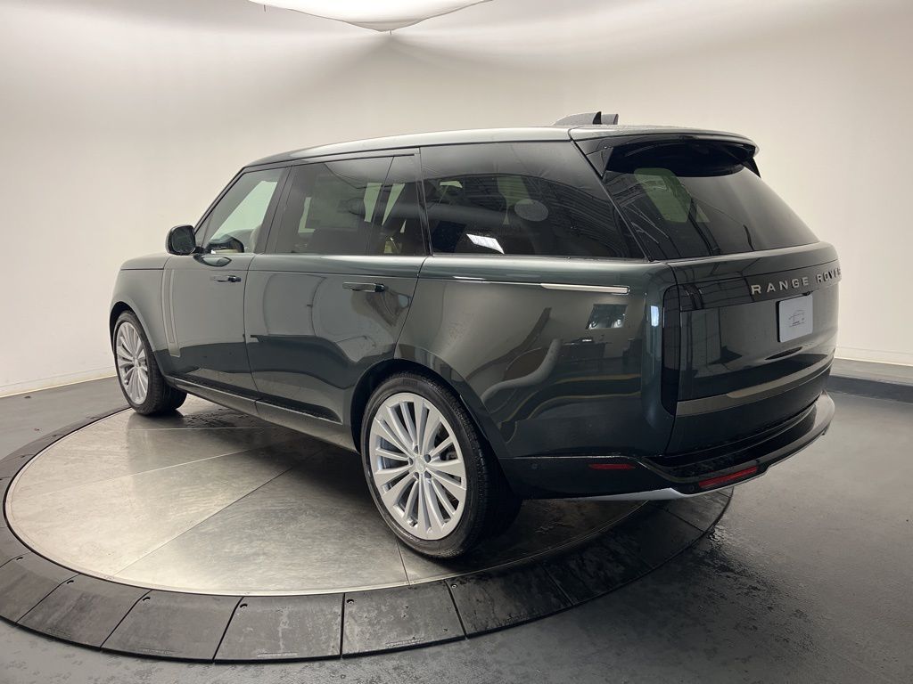 Thumbnail: 2025 Land Rover Range Rover - 3