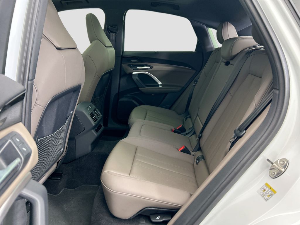 Thumbnail: 2025 Audi Q5 - 20