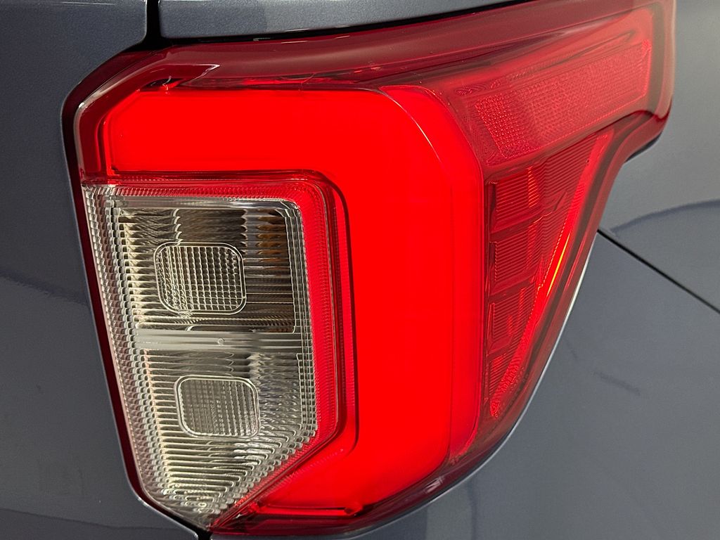 Used Car 2021 Ford Explorer  Xlt For Sale Under $25,000 In Austin, Texas