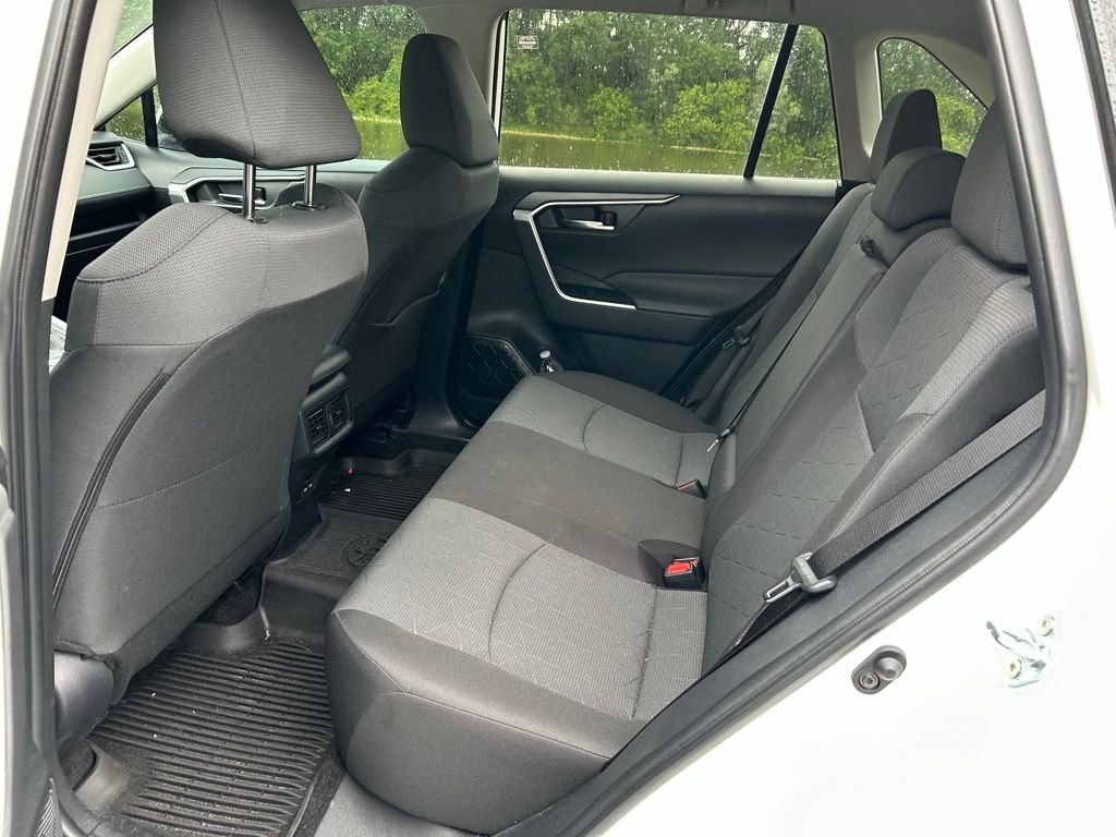 2024 Toyota RAV4 XLE 13