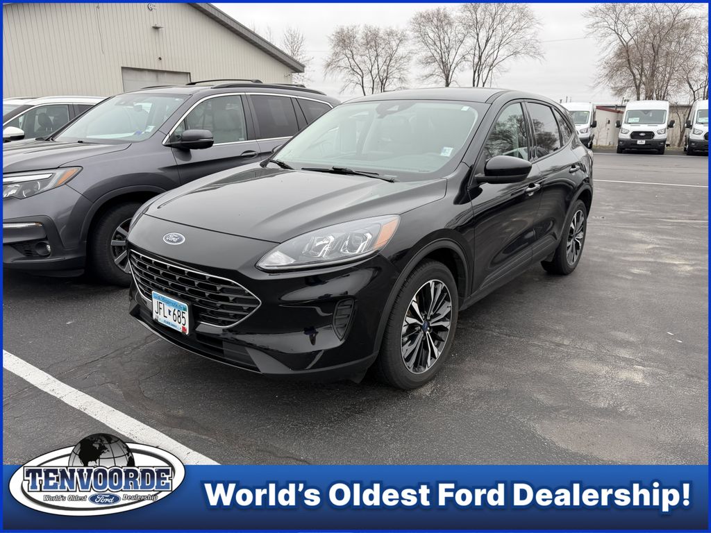 Agate Black Metallic 2022 Ford Escape Hybrid SE AWD SUV / Crossover All-Wheel Drive Continuously Variable Transmission