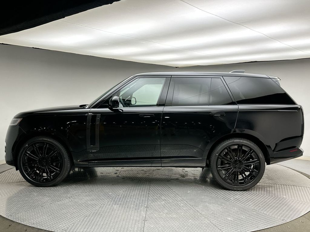 Thumbnail: 2026 Land Rover Range Rover - 10