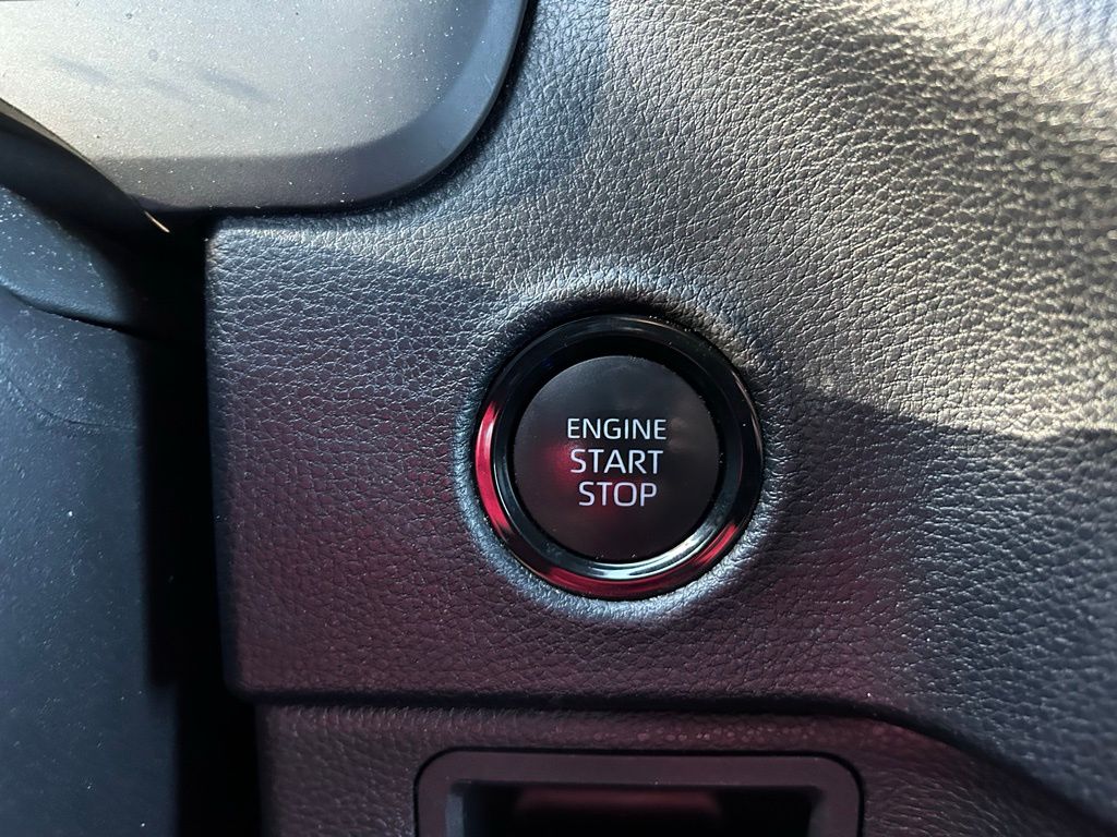 Thumbnail: 2025 Toyota Tundra - 28