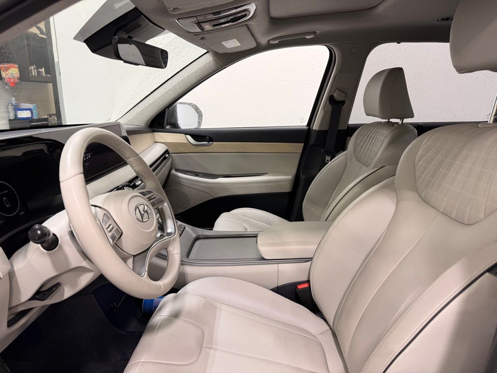 Thumbnail: 2023 Hyundai Palisade - 12