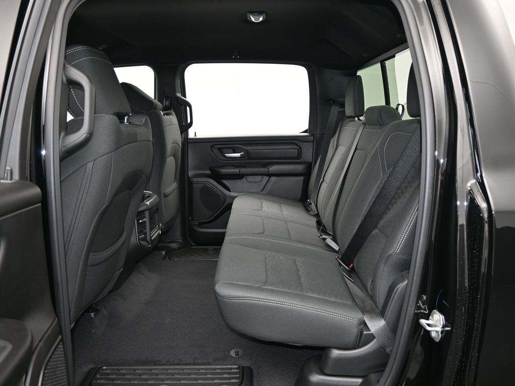 New 2026 Diamond Black Crystal Pearlcoat Ram Express image 30
