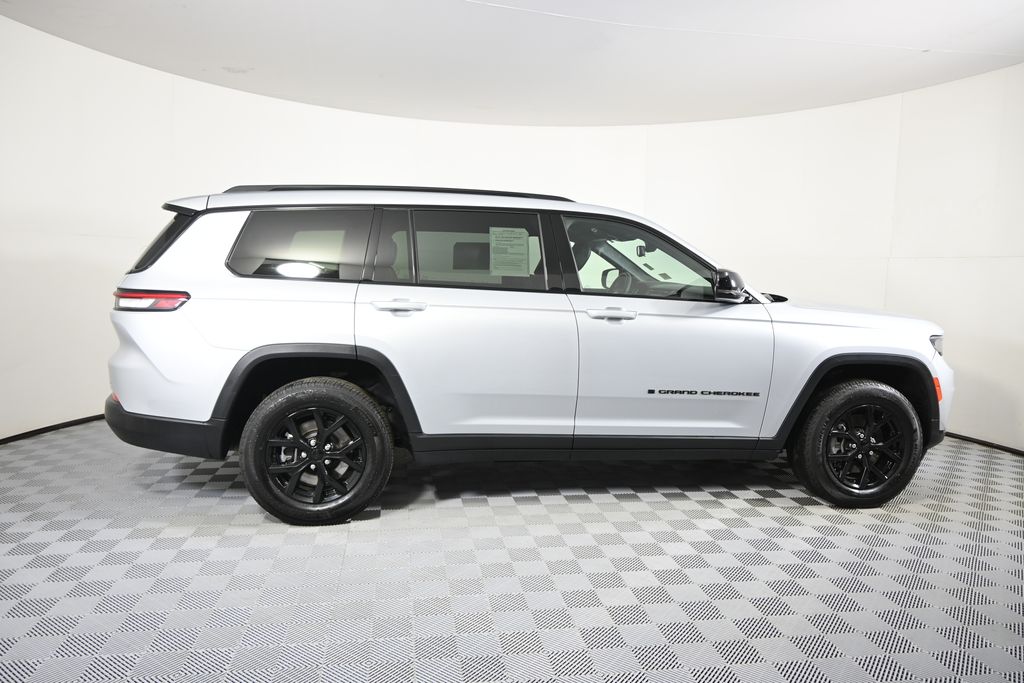 Used Silver Zynith 2024 Jeep Grand Cherokee L Altitude for Sale