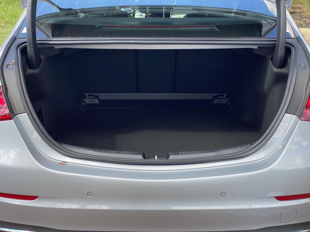 Thumbnail: 2024 Mercedes-Benz C-Class - 15