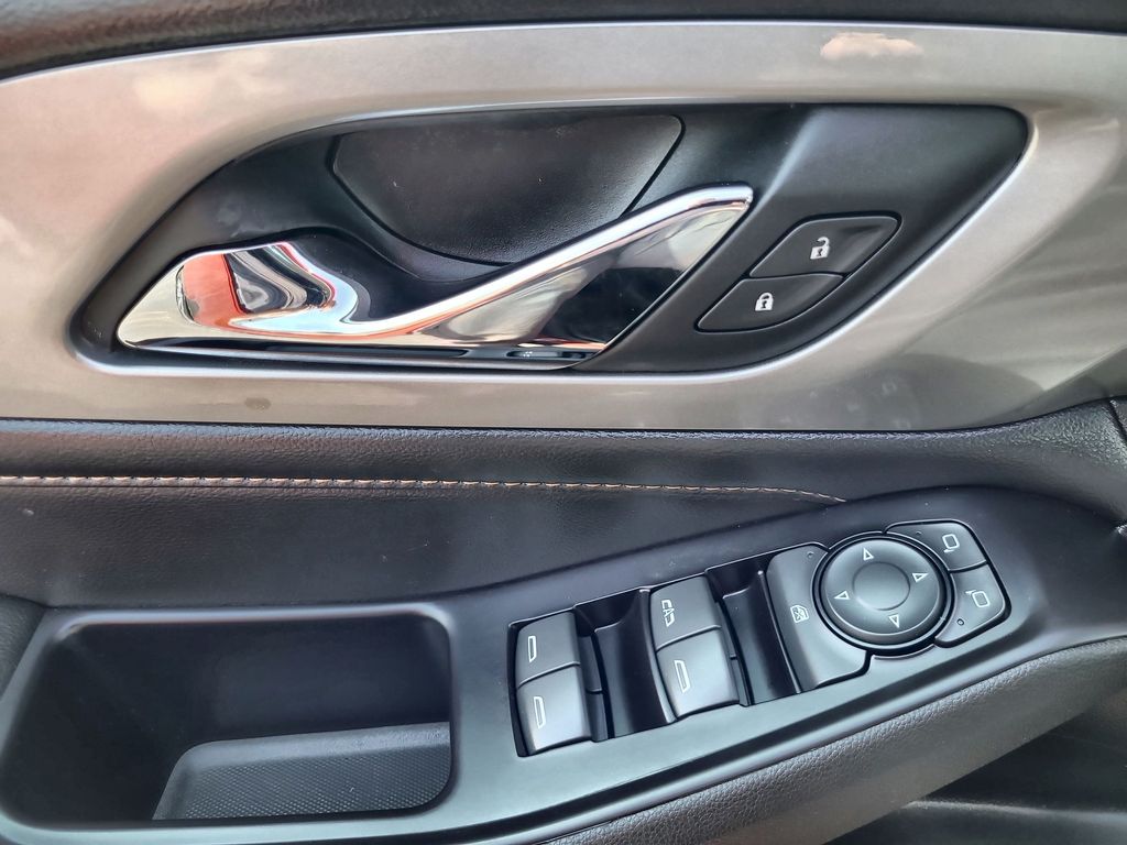 2018 Chevrolet Traverse LT 3