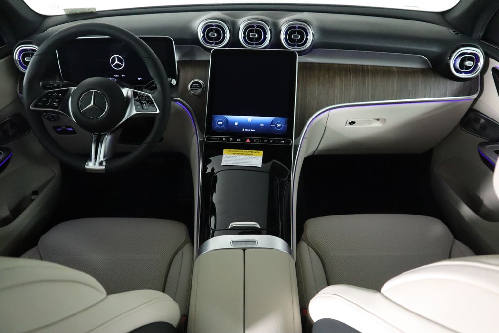 2025 Mercedes-Benz GLC 350 14