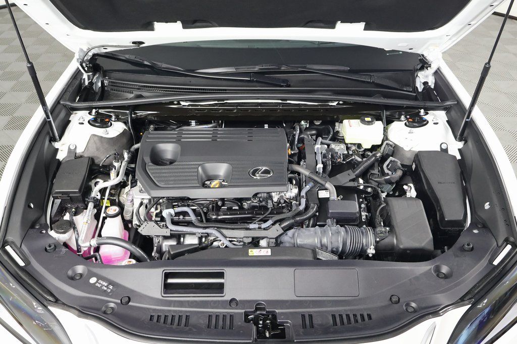 2025 Lexus ES Hybrid 300h Luxury 9