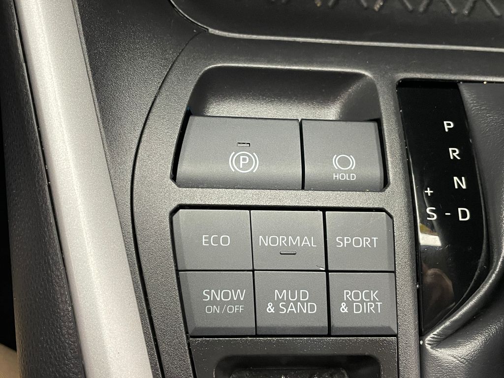 Thumbnail: 2023 Toyota RAV4 - 24