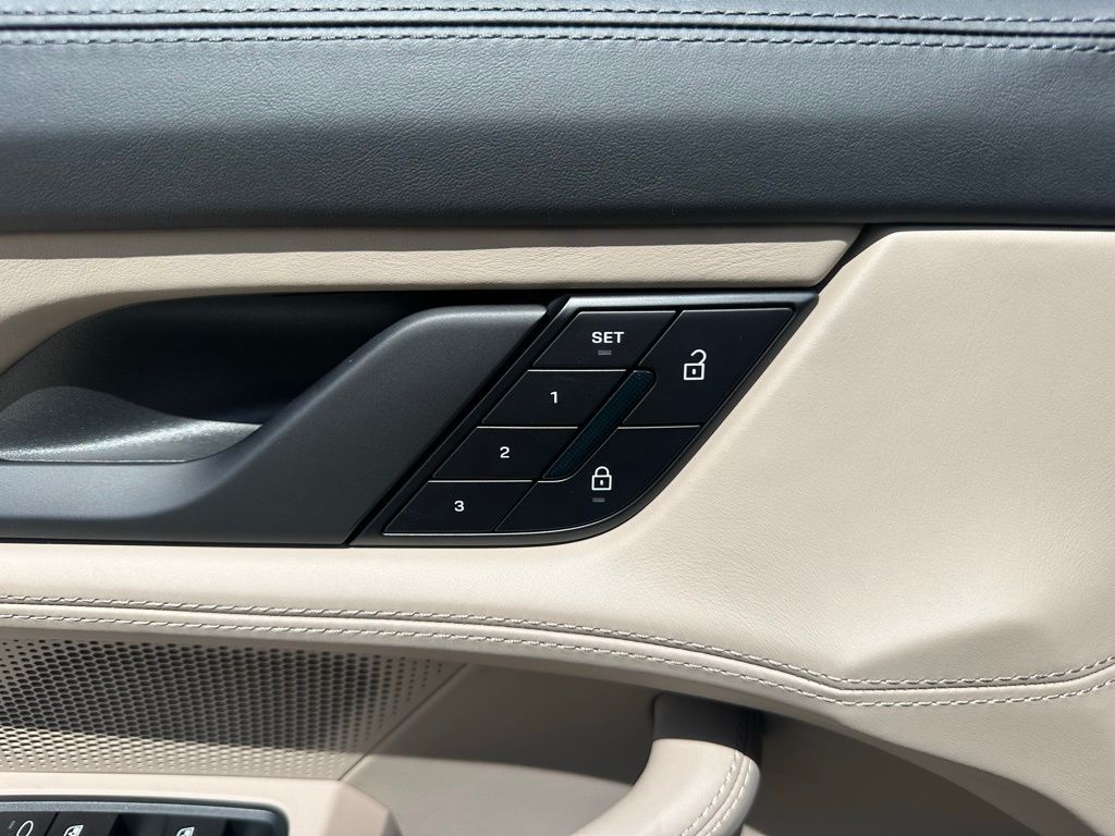 Thumbnail: 2026 Porsche Taycan - 20