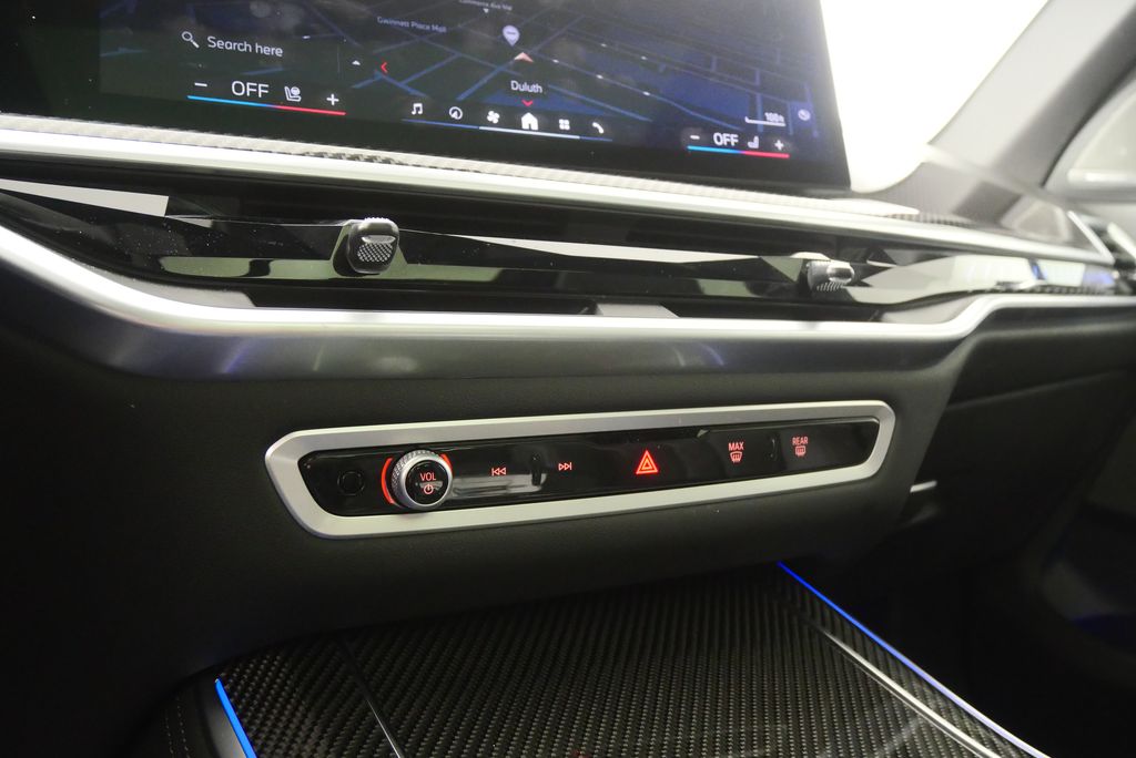 2024 BMW X5 M60i 25
