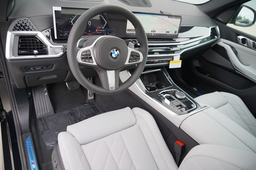 Thumbnail: 2026 BMW X5 - 11