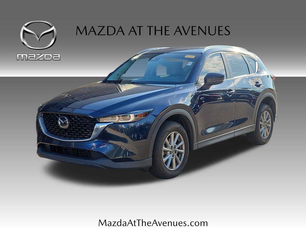 2022 Mazda CX-5 S Preferred package